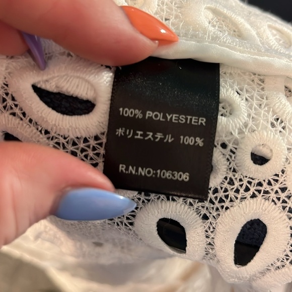 Berek Scalloped Lace Blazer White Embroidered Floral Size Small Summer - Picture 9 of 9